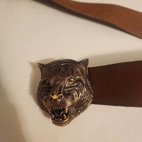 Gucci leather belt with feline buckle size 38" in EUC - Picture 2 of 9